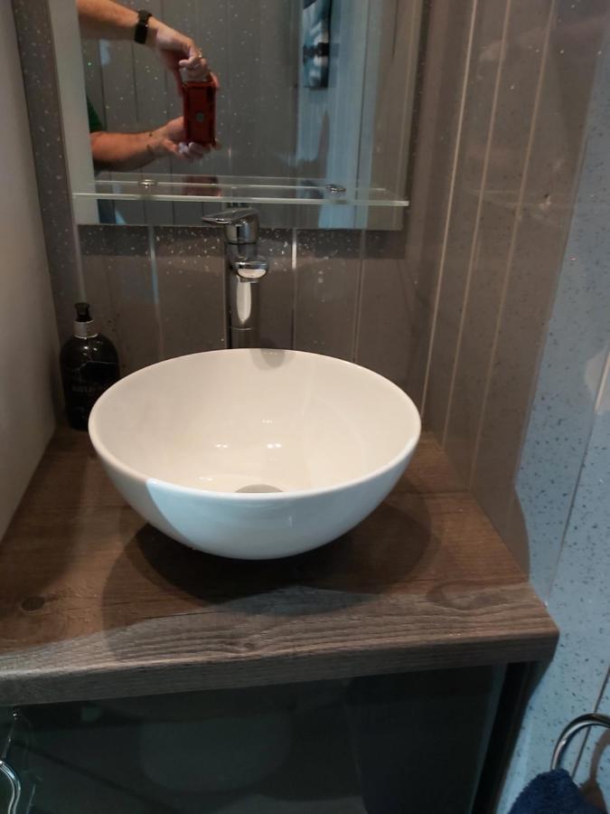 One Bedroom Flat, Very Close To Town Center. Oban Bagian luar foto