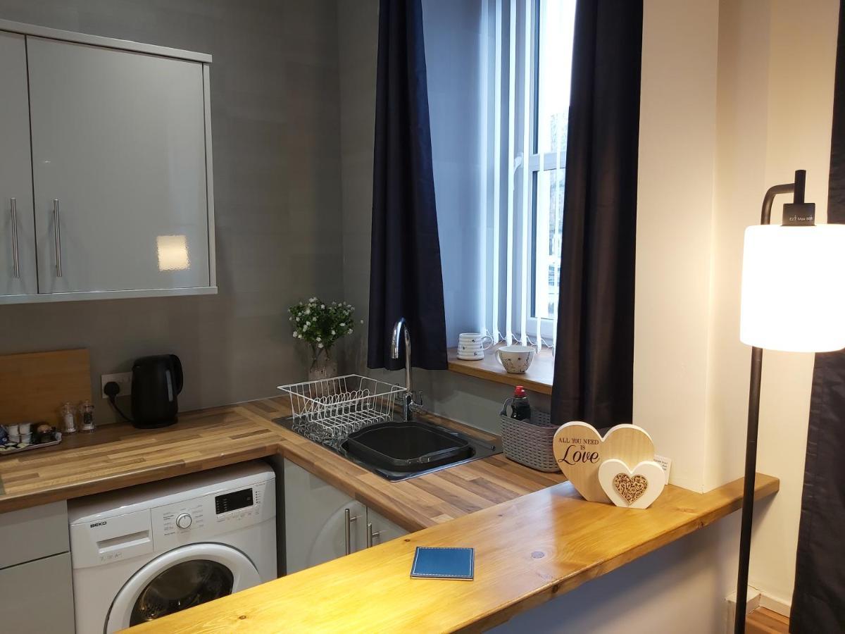 One Bedroom Flat, Very Close To Town Center. Oban Bagian luar foto